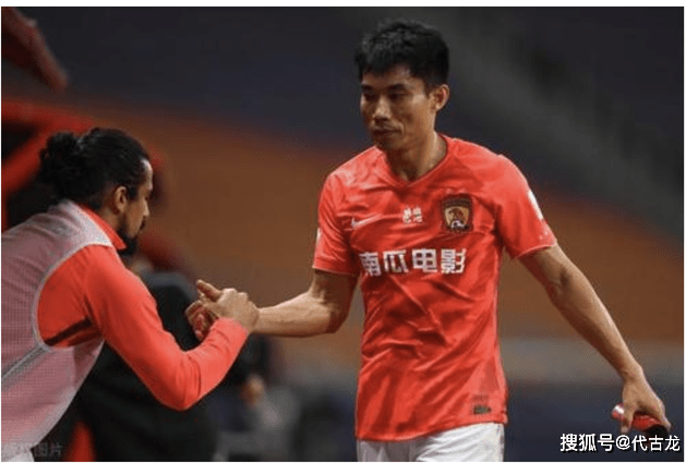  沃尔夫斯堡签下荷兰国脚，补强中场短板  